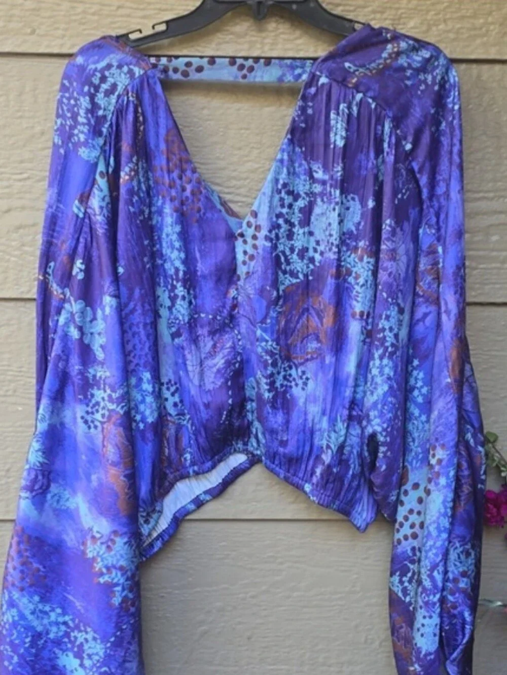 By Anthropologie Long-Sleeve Shine Cropped Blouse - Picture 6 of 8